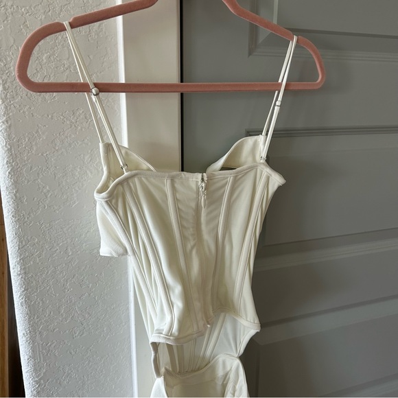 NWT House of CB Paloma Ivory Corset Maxi Dress - Picture 5 of 7